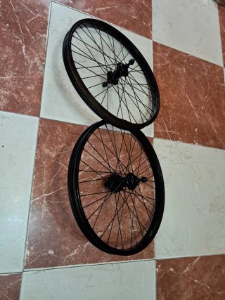 Monty Lote 2 Ruedas Completas BMX