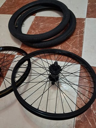 Monty Lote 2 Ruedas Completas BMX