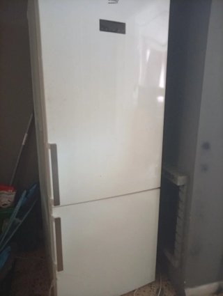 Nevera Beko blanca
