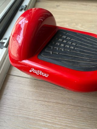 Hoverboard rojo con funda
