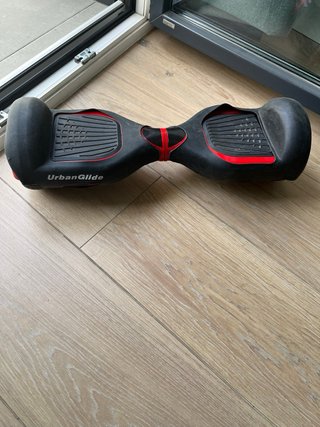 Hoverboard rojo con funda