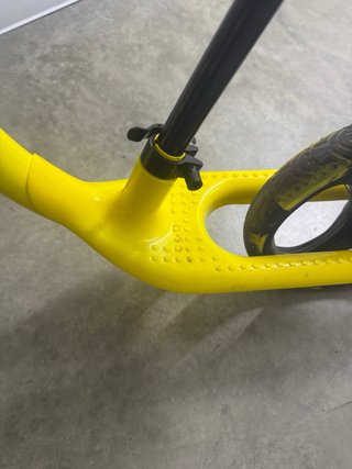 Bicicleta de equilibrio Womy amarilla
