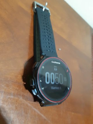 Reloj Garmin Forerunner 235 Negro/Rojo