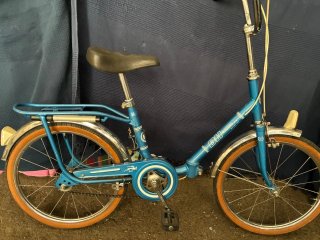 Bicicleta BH Azul Plegable, años 80.