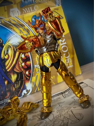 Saint Seiya Milo Scorpione Gold Cloth