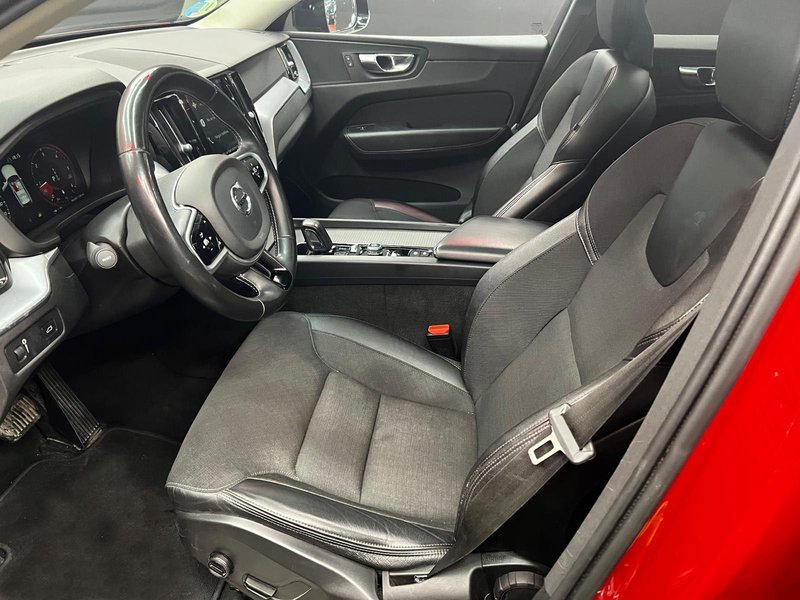 Volvo XC60 2020, foto 20