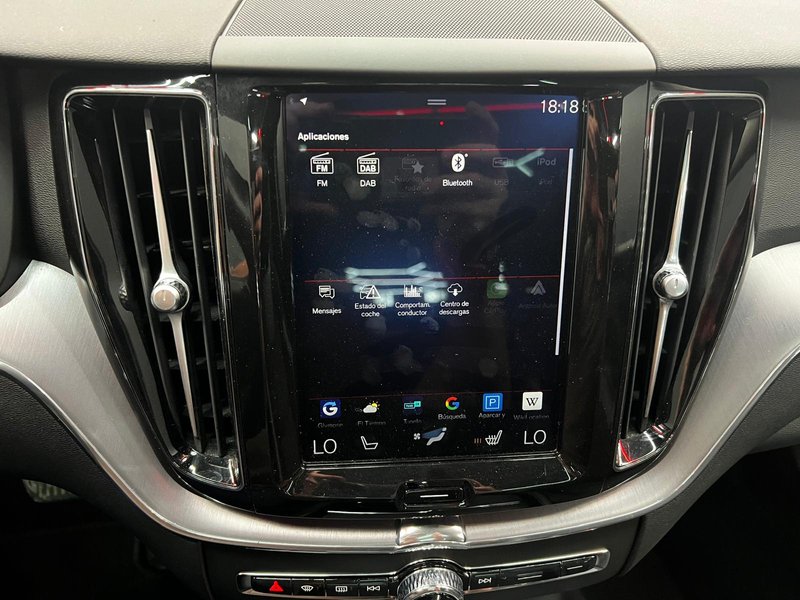 Volvo XC60 2020, foto 21