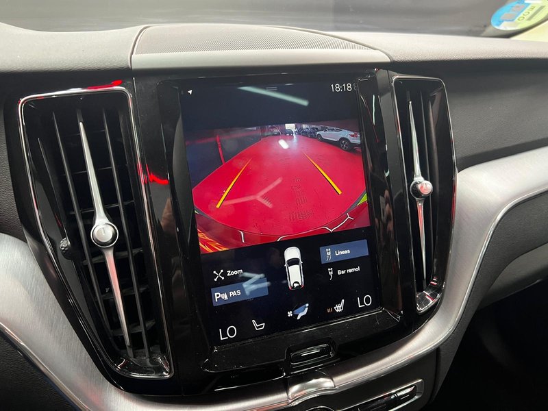 Volvo XC60 2020, foto 24