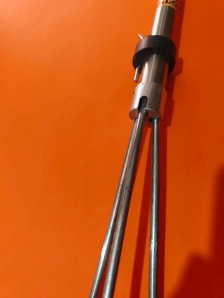 Soporte reposa arcos plegable