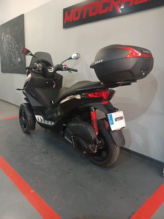 Piaggio MP3 300HPE 2023