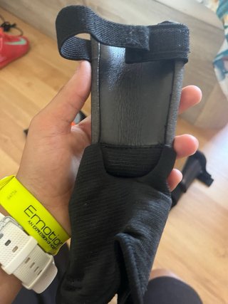 Pack Fútbol: Guantes, Botas y Espinilleras
