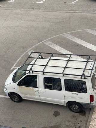 Nissan Vanette cargo 2.3 1997
