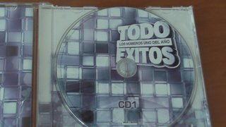 CD Doble Todo Éxitos Los Números Uno del Año