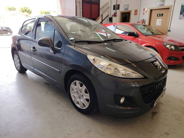 Peugeot 207 2012
