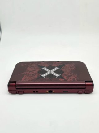 New 3DS XL a MH + Sd 64gb con giochi +Crystal Case