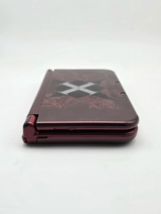 New 3DS XL a MH + Sd 64gb con giochi +Crystal Case