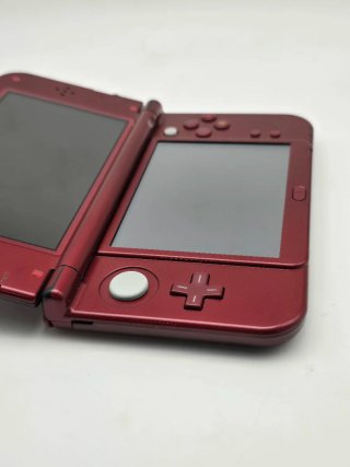New 3DS XL a MH + Sd 64gb con giochi +Crystal Case