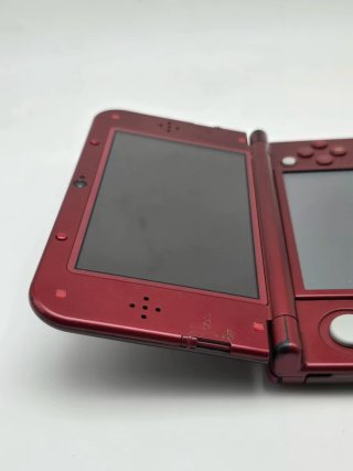 New 3DS XL a MH + Sd 64gb con giochi +Crystal Case