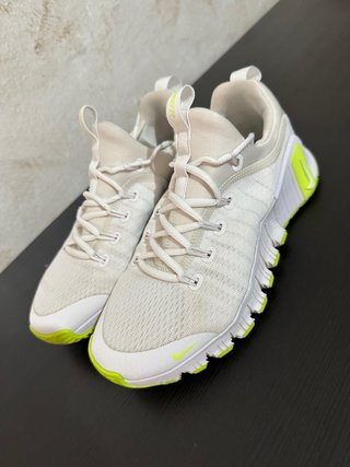 Nike Free Metcon 6 Verde y Blanco