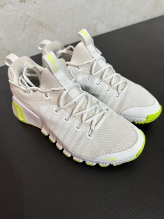 Nike Free Metcon 6 Verde y Blanco