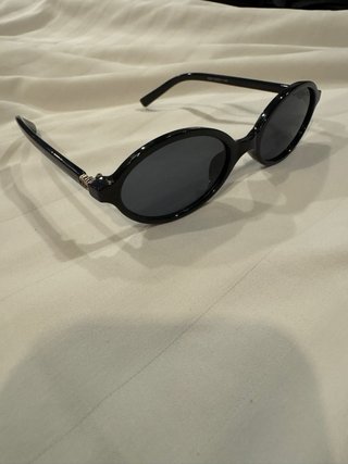 Gafas Miu Miu Negras. Sin funda