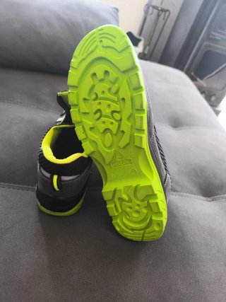 Zapatos de seguridad Bellota punta de acero