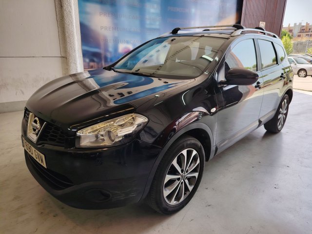 Nissan Qashqai+2 2010