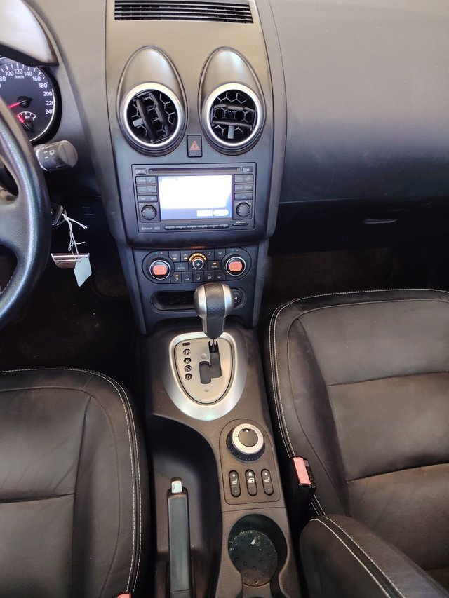 Nissan Qashqai+2 2010