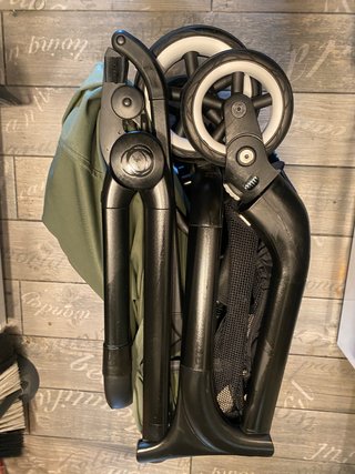 Silla Bugaboo Butterfly Compacta Verde Bosque