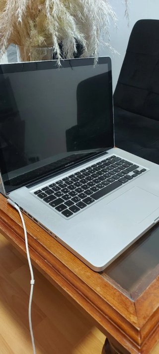 MacBook Pro 5