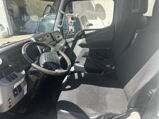 Mitsubishi FUSO Canter 2021