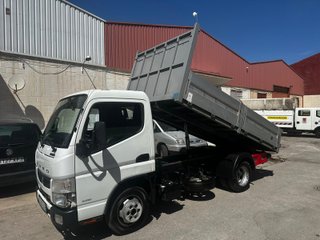 Mitsubishi FUSO Canter 2021