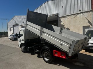 Mitsubishi FUSO Canter 2021