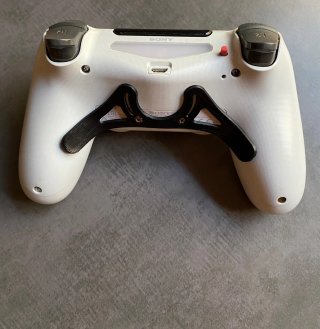 Consola PS4 + 2 Mandos + fc 24 +fifa 23 +y 2 más