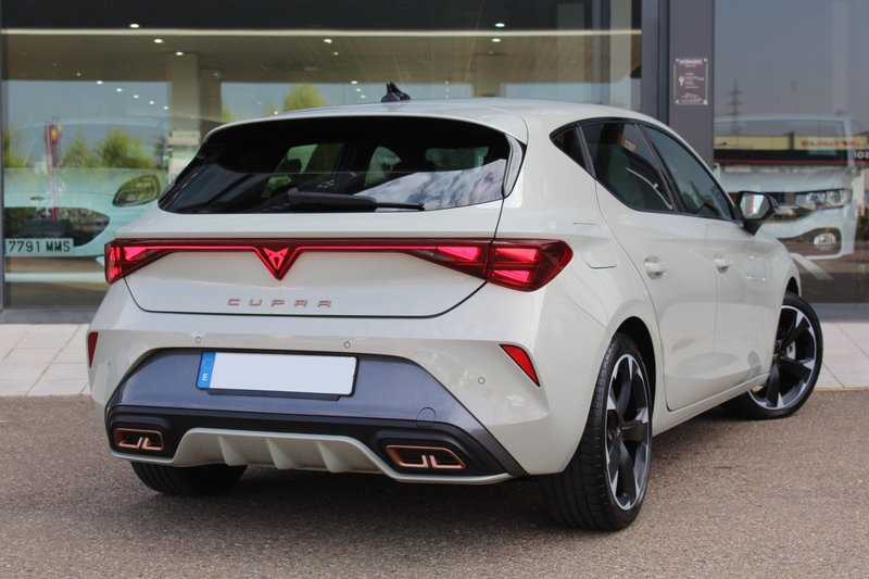 Cupra León 2025, foto 5