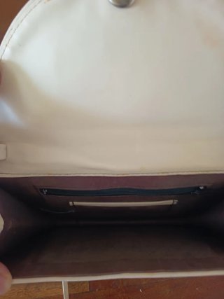 Bolso clásico de piel beige