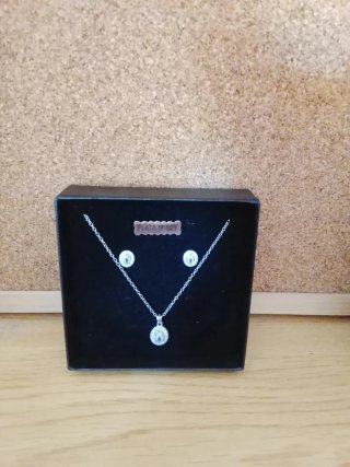 Conjunto Collar y Pendientes Plata