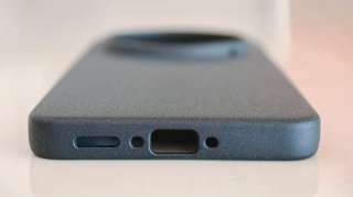 Custodia Sandstone per Oppo X9 Ultra (Nero Carbone)