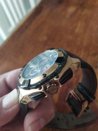 Reloj Festina Cronógrafo Negro y Dorado