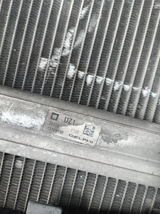Radiador Opel Astra H con ventilador