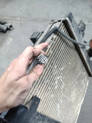 Radiador Opel Astra H con ventilador