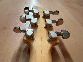 Guitarra Eléctrica Ampeg AMG1 japonesa año 2000