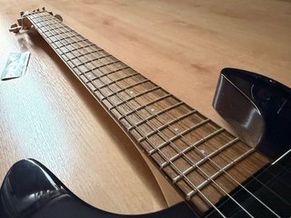 Guitarra Eléctrica Ampeg AMG1 japonesa año 2000