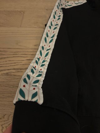Felpa Casablanca nera con dettagli verdi