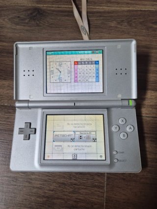 Nintendo DS Lite Plata + Juego