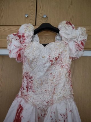 Vestido novia cadáver. Talla M.