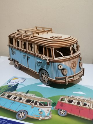 Maqueta Furgoneta Camper 3D Madera Montada