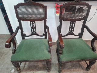 Sillón antiguo madera y ratán