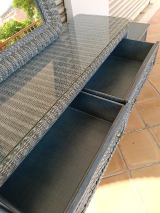 Juego de dormitorio mimbre y espejo