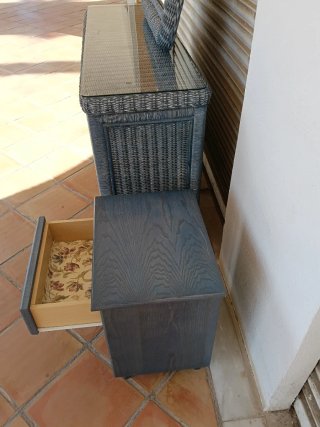 Juego de dormitorio mimbre y espejo